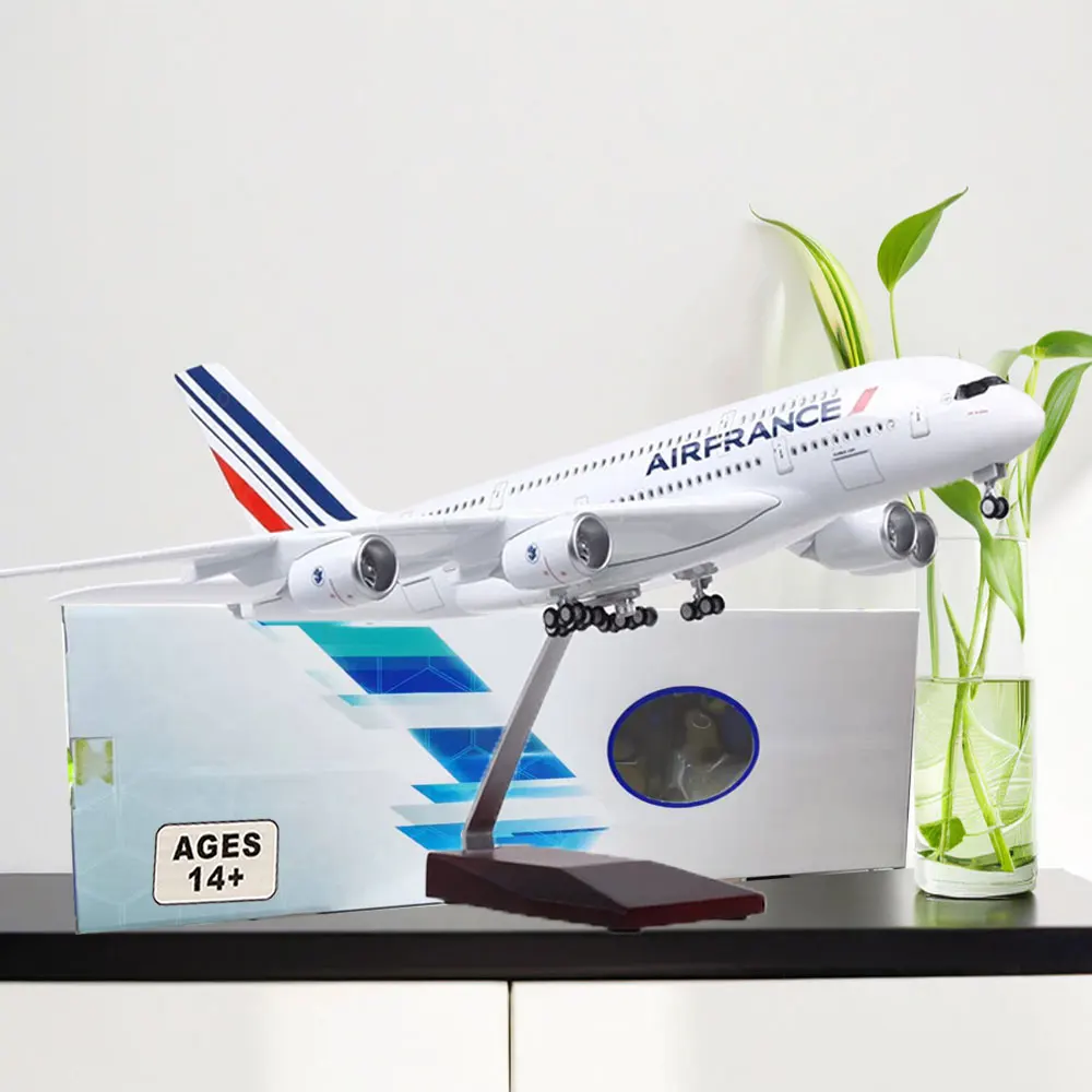 

1/160 Scale A380 Air France model aircraft Toy Planes With Light And Wheels Toy Airline Collection Fans Gifts