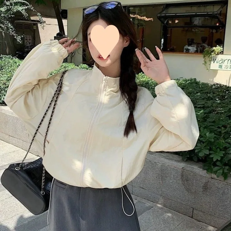 

Plush Jackets Woman Winter Dopamine Polka Dot Puffy Tassel Varsity British Thickening Ultra-Soft Fabrics Loose-Fit Contrast