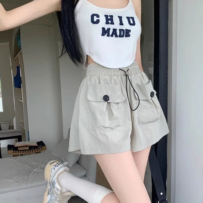 Short Pants Woman Elastic Waist with Pockets Wide Loose Baggy Shorts for Women Cargo To Wear Cheap Outdoor Y2k Vintage Flowy Hot