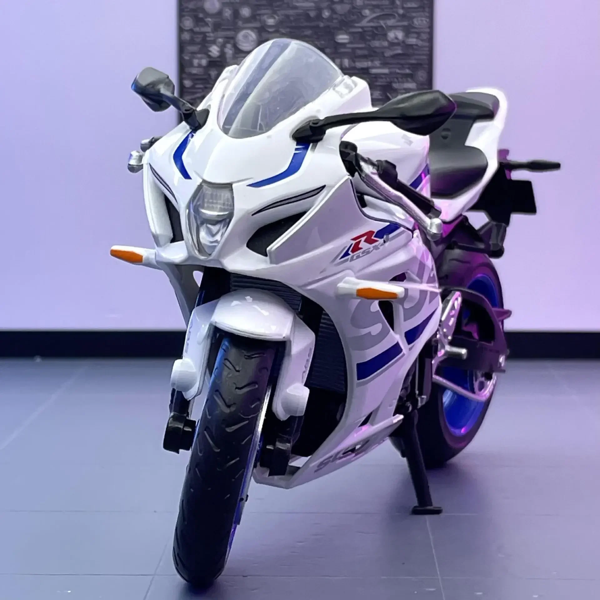 

1:12 Suzuki GSX-R1000 модель мотоцикла из сплава, литые автомобили, игрушки для мальчиков, подарок на день рождения, детские игрушки, коллекция автомобилей