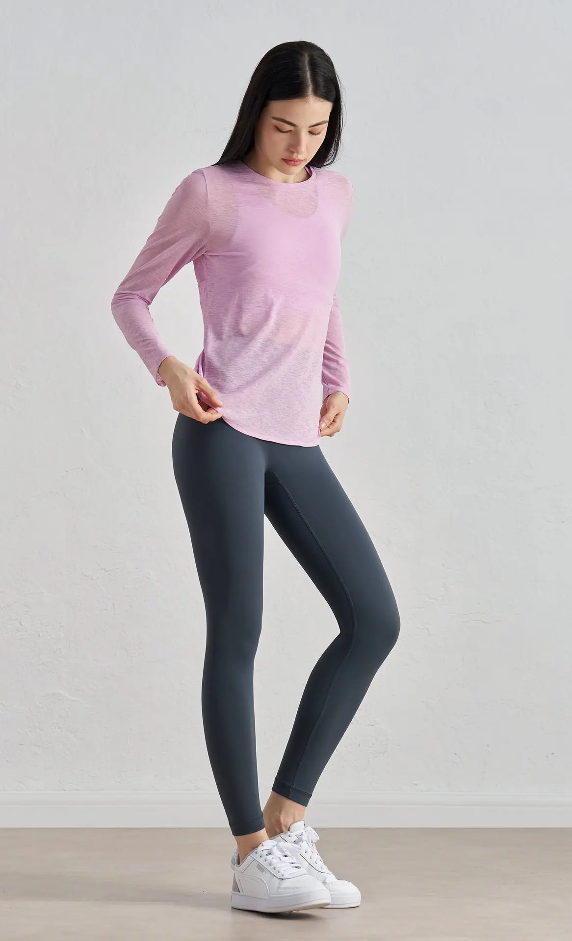 Hollow Beauty Rückenfreie Sportbluse mit Langen Ärmeln für Damen, Atmungsaktiv, Rundhals, Leicht, für Laufen, Pilates, Yoga – Detail 9