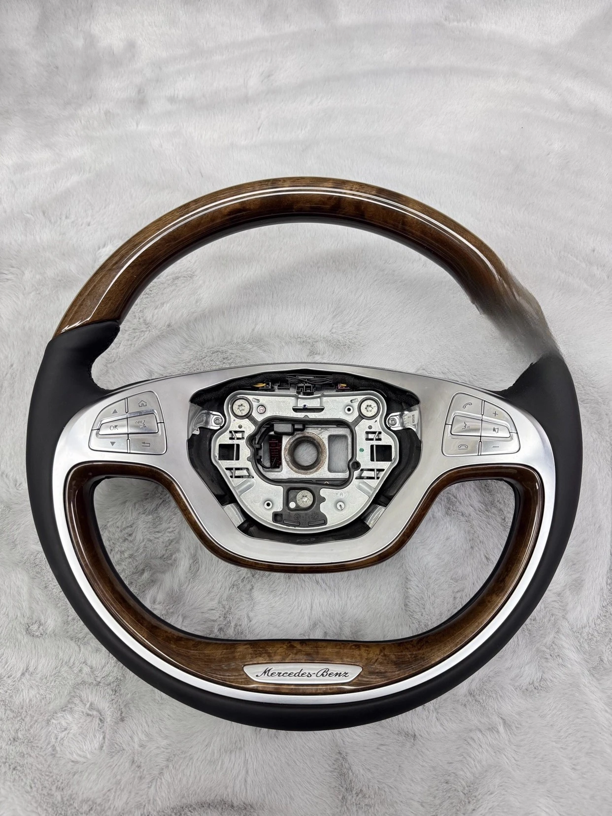 

Suitable for original mahogany steering wheel, solid wood material