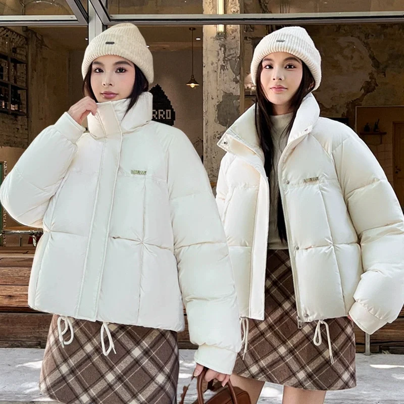 2026 سترات الشتاء النسائية الكورية سميكة صغيرة الوقوف طوق موضة قصيرة الخبز القطن وسادة مبطنة ملابس خارجية الإناث