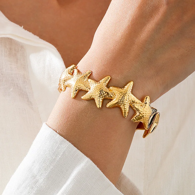 

Summer Beach Vacation Style Creativity Starfish Spring Buckle Bracelet for Women Fashion Bangle Adjustable Jewelry Accessories