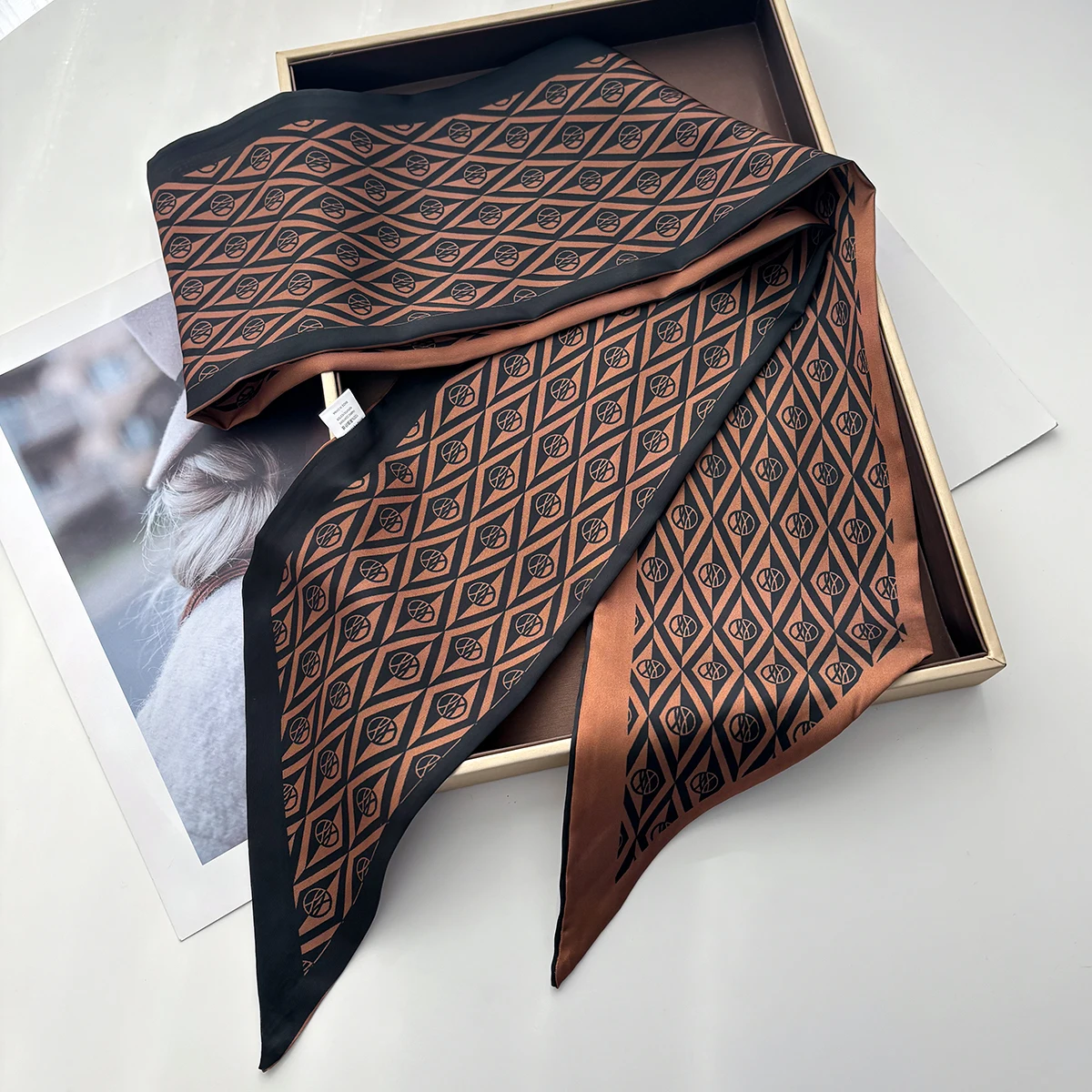 Printed Skinny Scarf For Women Luxury Hair Band Soft Stain Ribbon Tie Neck Bag Scarf Fashion Wrist Belt For Daily Wear