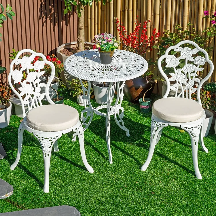 Cast aluminum balcony table and chair European outdoor three-piece terrace courtyard wrought iron chair