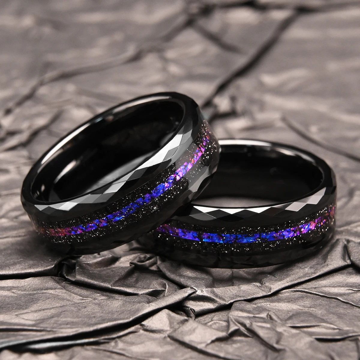 Herren Galaxy Wolframkarbid Eheringe mit Meteoriteneinlage, gehämmerter Ring, Jubiläums-, Verlobungs-, Versprechens- und Alltagsringe, bequeme Passform – Detail 6