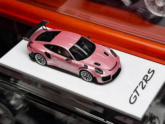 SUHE 1:64 911 GT2 RS ограниченная модель из розовой смолы ко Дню святого Валентина