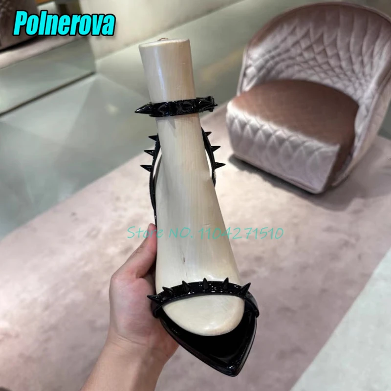 مثير برشام معدني عالية الكعب للنساء الذهب الأسود براءات الاختراع والجلود أشار تو كعب غريب الصنادل سيدة الموضة خنجر الأحذية #5