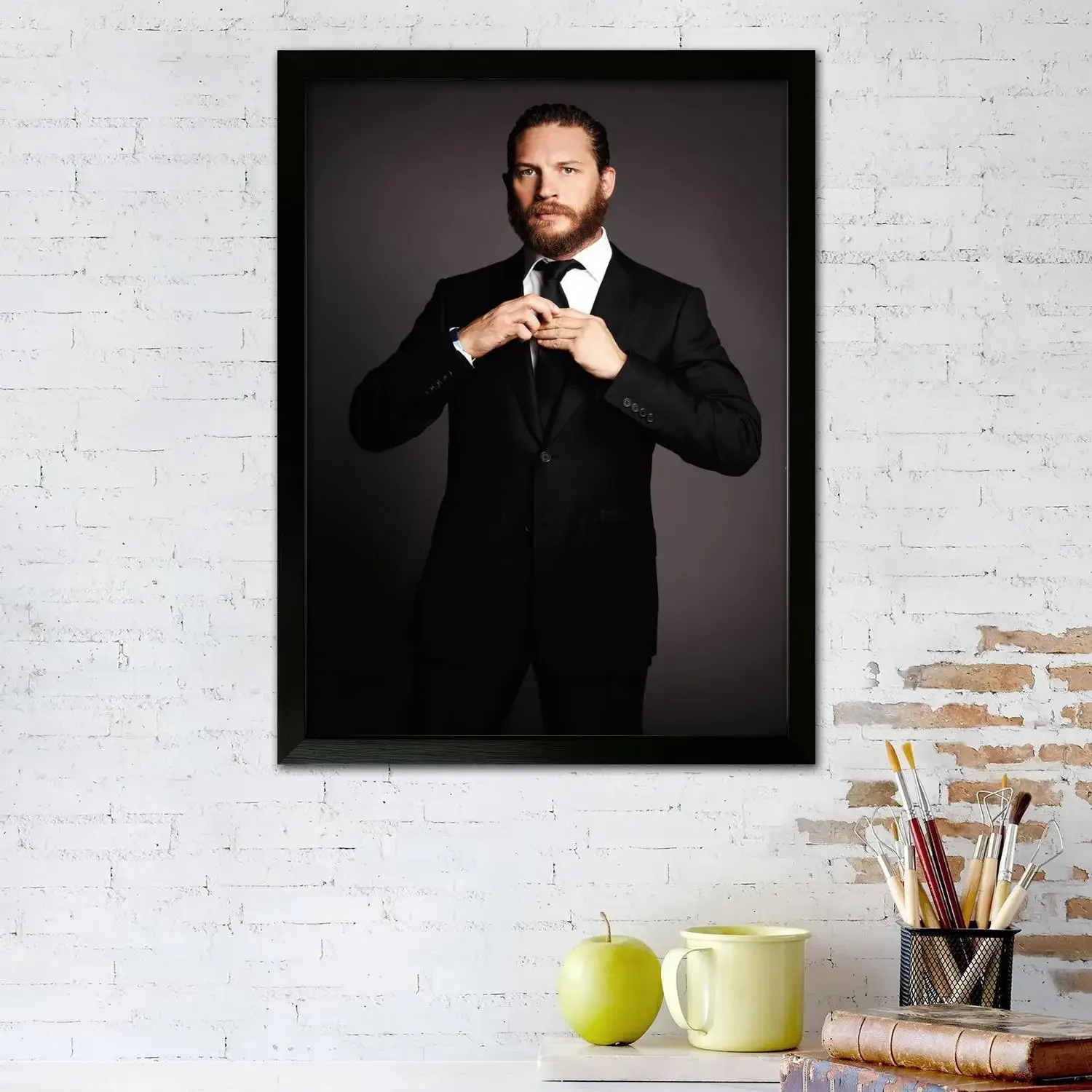 tom hardy actor Canvas Art Poster, Wall Art, Picture Print, Modern Family, Bedroom Decor, Posters,Decorative painting