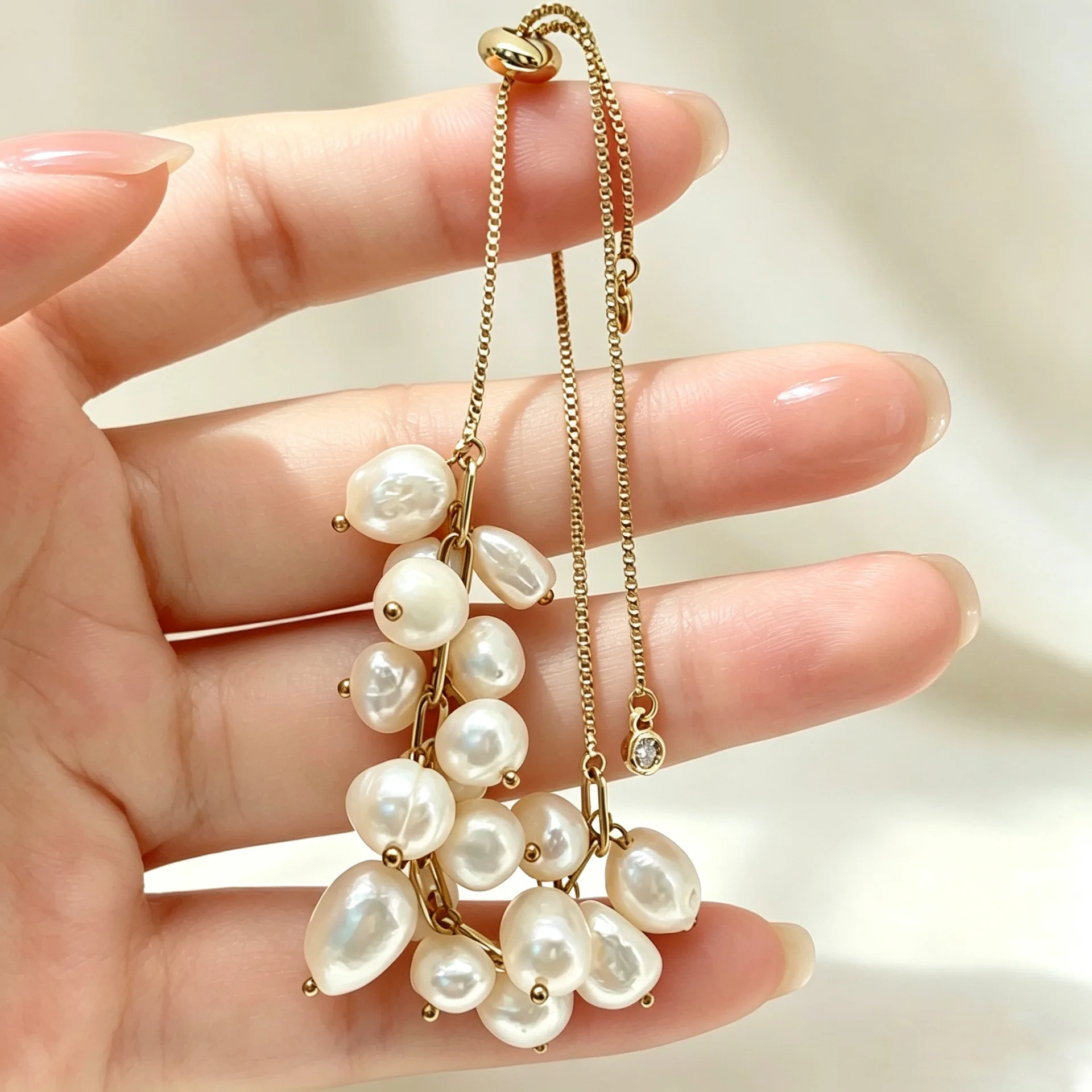 Elegant Women White Freshwater Pearl Adjustable Drawstring Wrist Bracelet Titanium Steel Luxury Hand Jewelry Charms Bangle Gifts