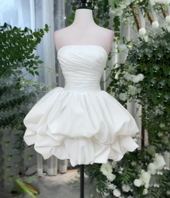 Strapless Pleated Satin Mini Wedding Dress Bubble Ruffle Skirt Corset Lace Up Back White Bridal Homecoming Gown Vestido De Novia