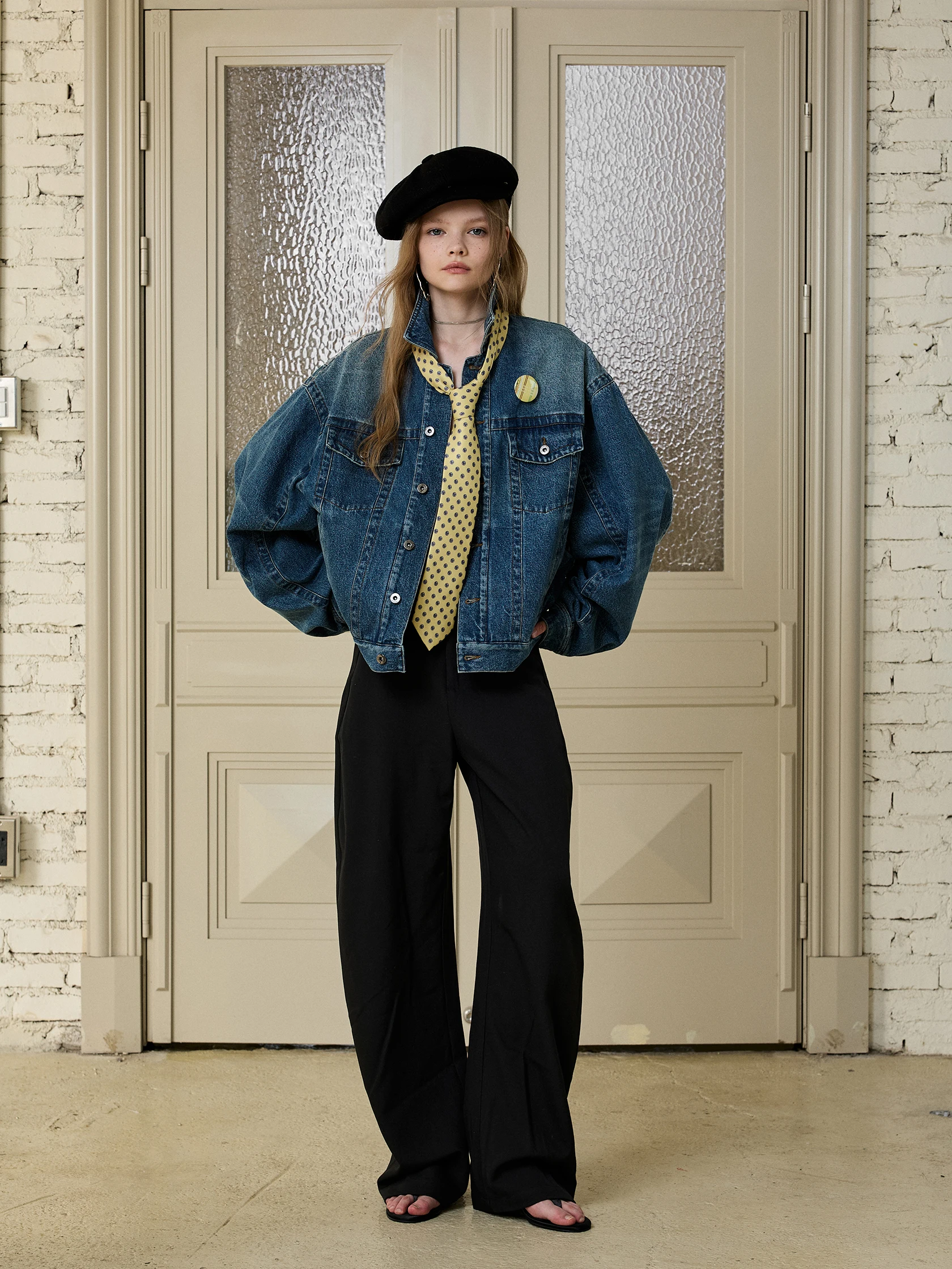 

Классическая свободная женская джинсовая куртка на осень-зиму, синяя, модная, с молнией, хлопковая, повседневная.