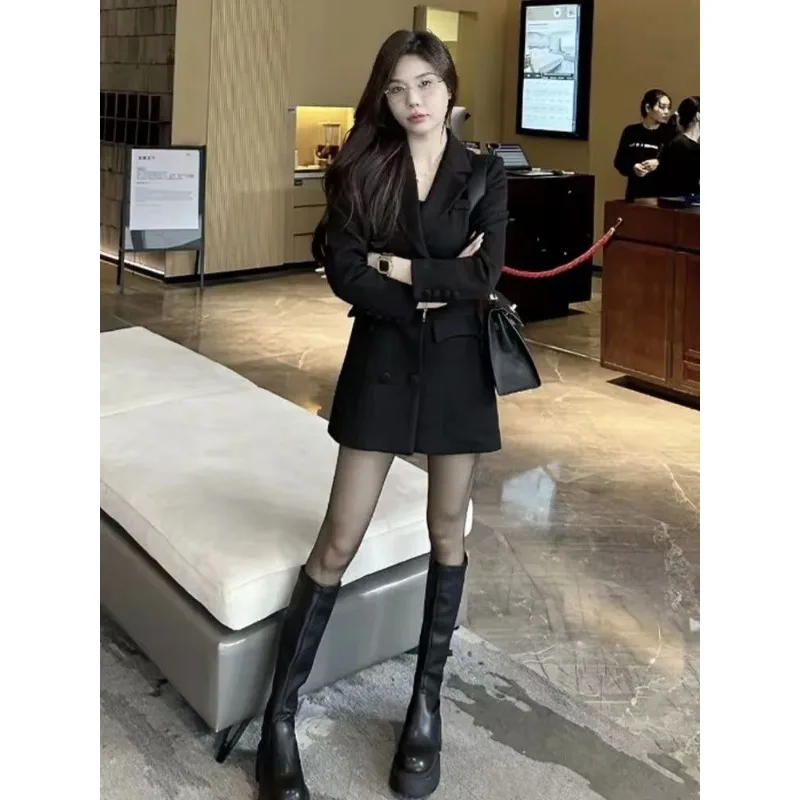 Robe à manches longues et col en v pour femmes, style français, double boutonnage, nouvelle mode d'automne, couleur unie, jupe de style étranger