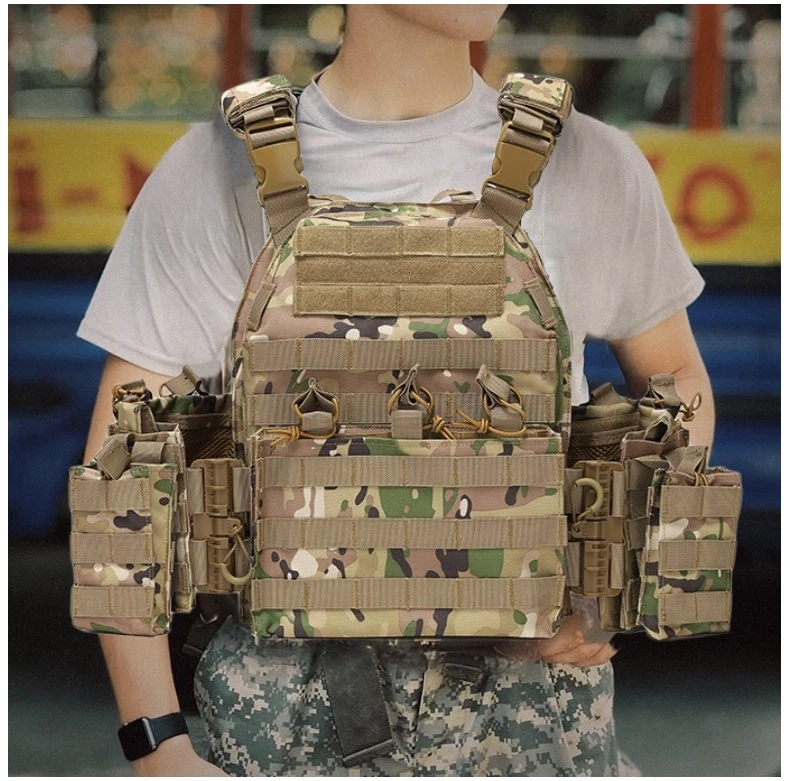 Sports outdoor training vest, multifunctional camouflage tactical vest, protective sports quick release vest