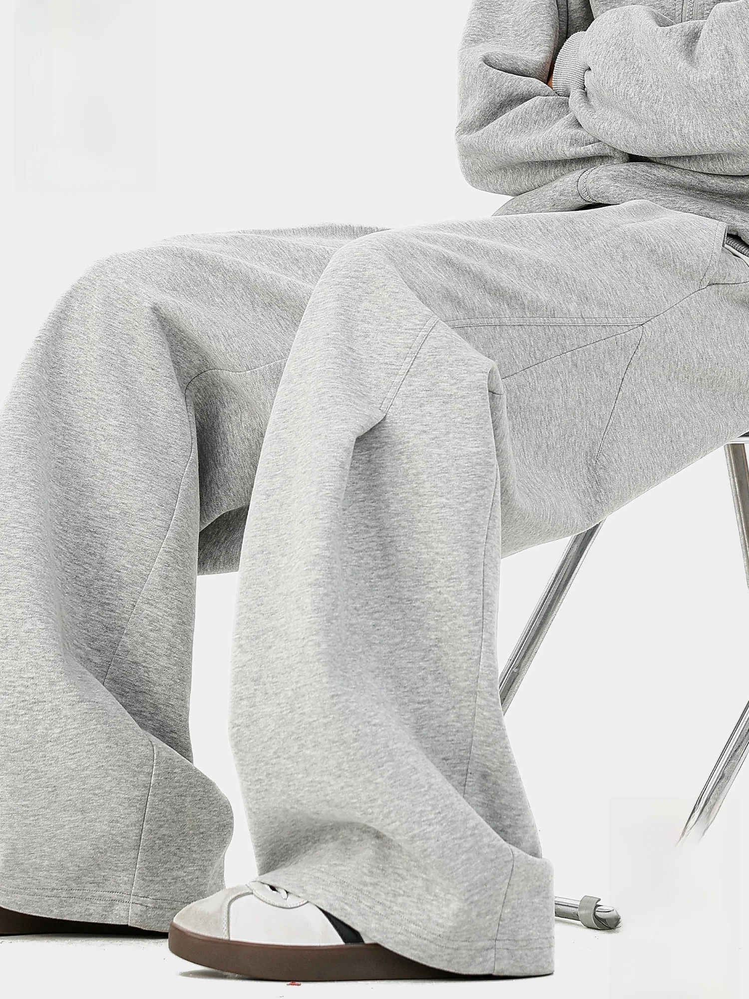 

PaulFrank Heavyweight Loose Men's Casual Pants Spring 2026 New Sle Drapey Straight Leg Spor Long Trousers for Men