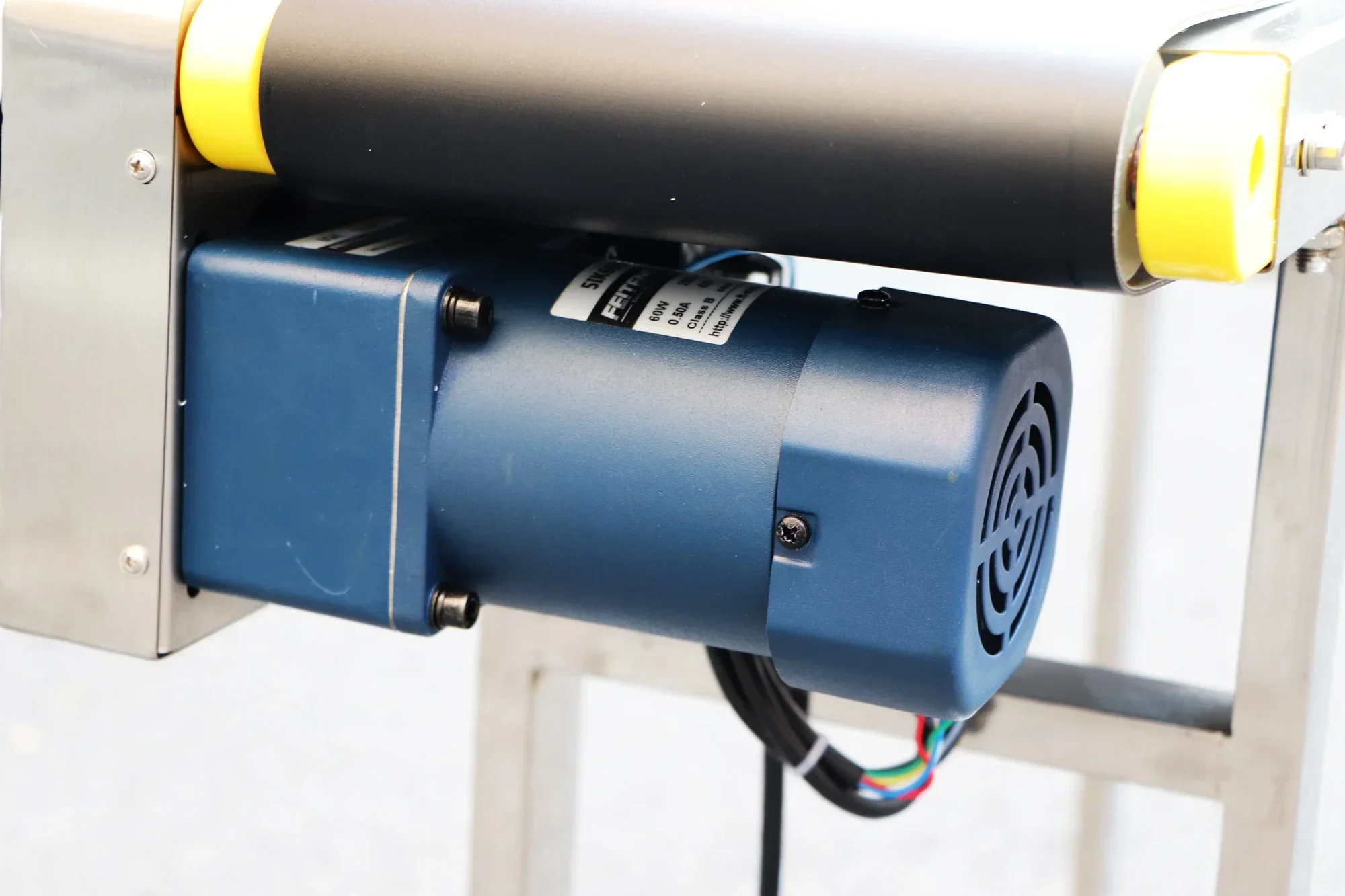 750 MM -200 CM PVC Conveyor Belt Machine 59''x 7.8'' With Stainless Steel Adjustable Guardrail for Automatic Electric Industrial