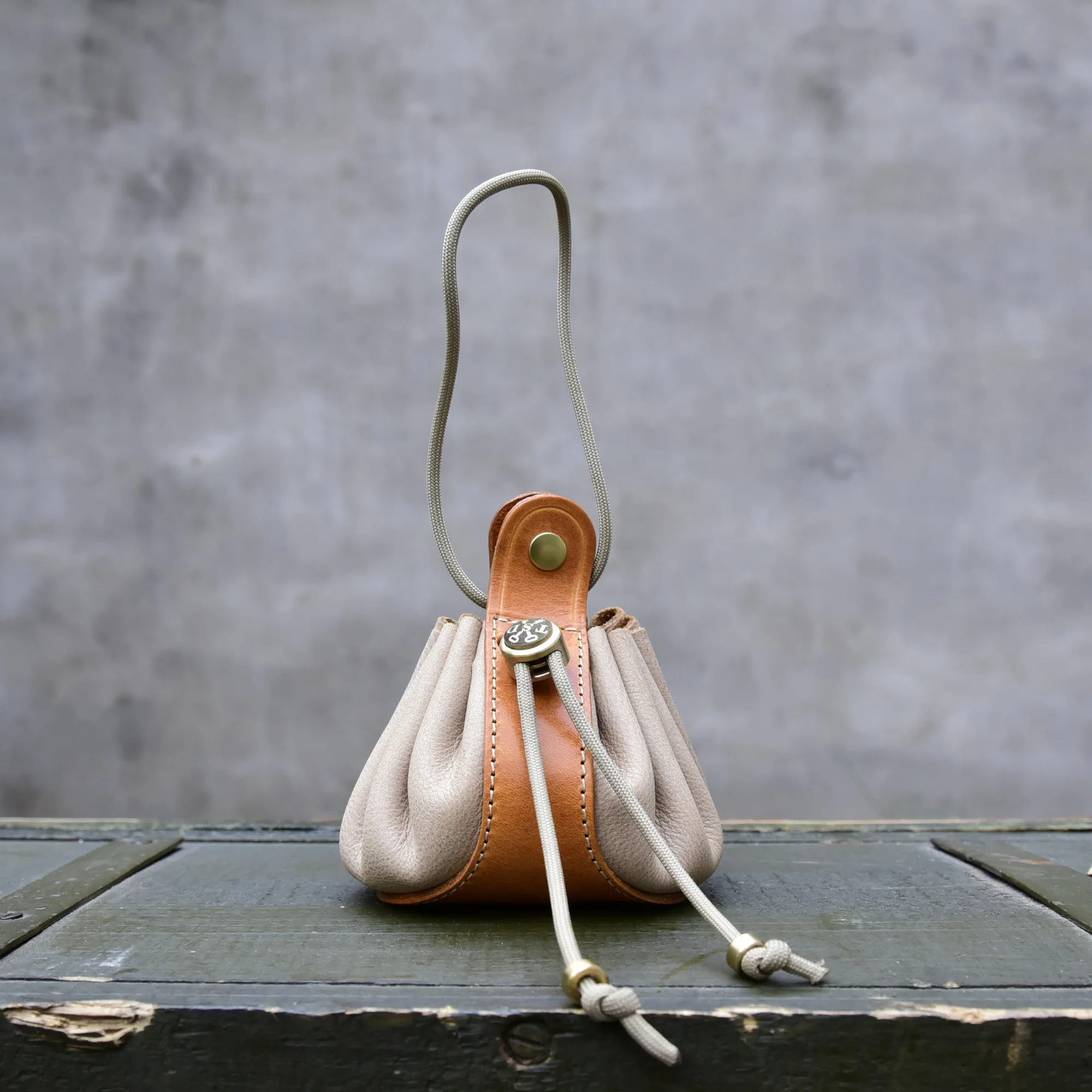 handmade-lantern-bag-head-layer-cowhide-leather-storage-key-earphone-waist-bag-pendants-cultural-play-bag-for-youth-women