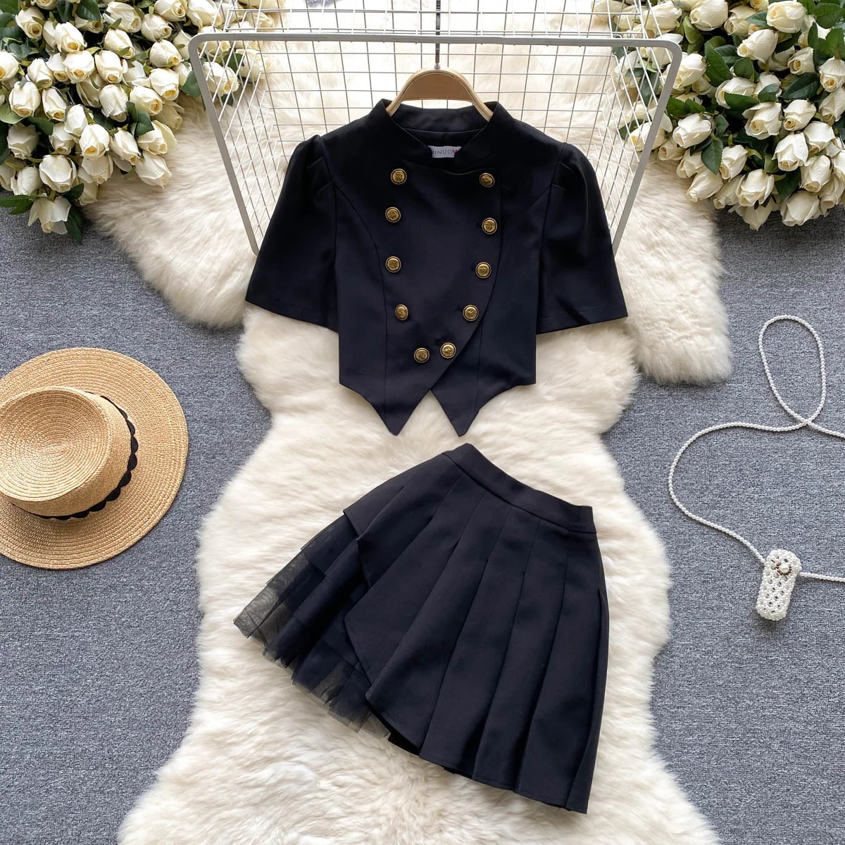 

Style Women's Summer Outfit Short Bubble Sleeve Double Button Top High Waist Slimming Mesh Pleated Skirt Set