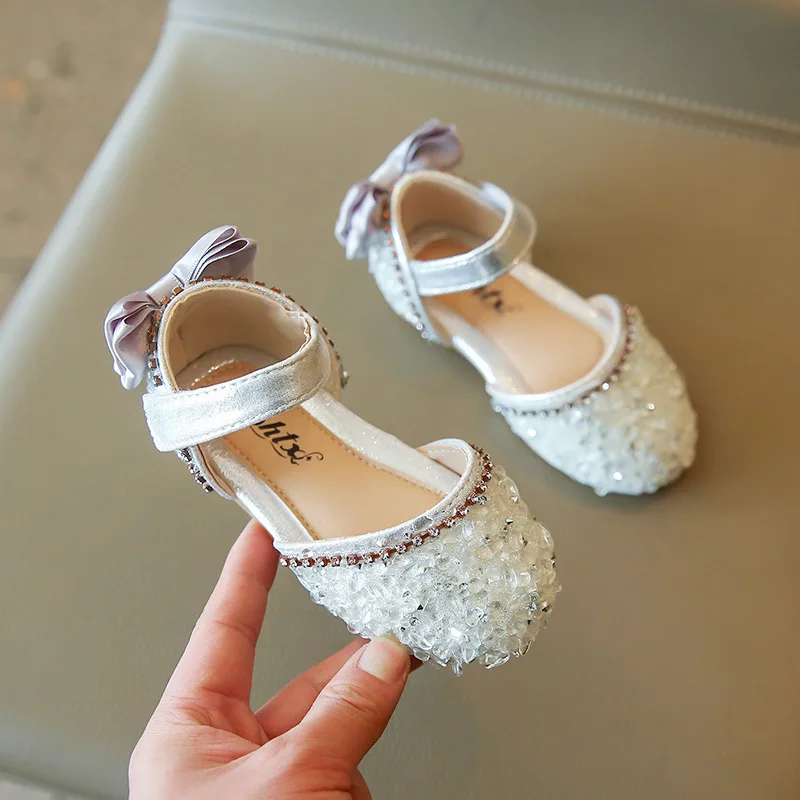 

2023 Crystal Bow Single Shoes Summer Girls Fashion Princess Soft Shoes Children Pu Leather Flat Rhinestone Sandals Baby Footwear