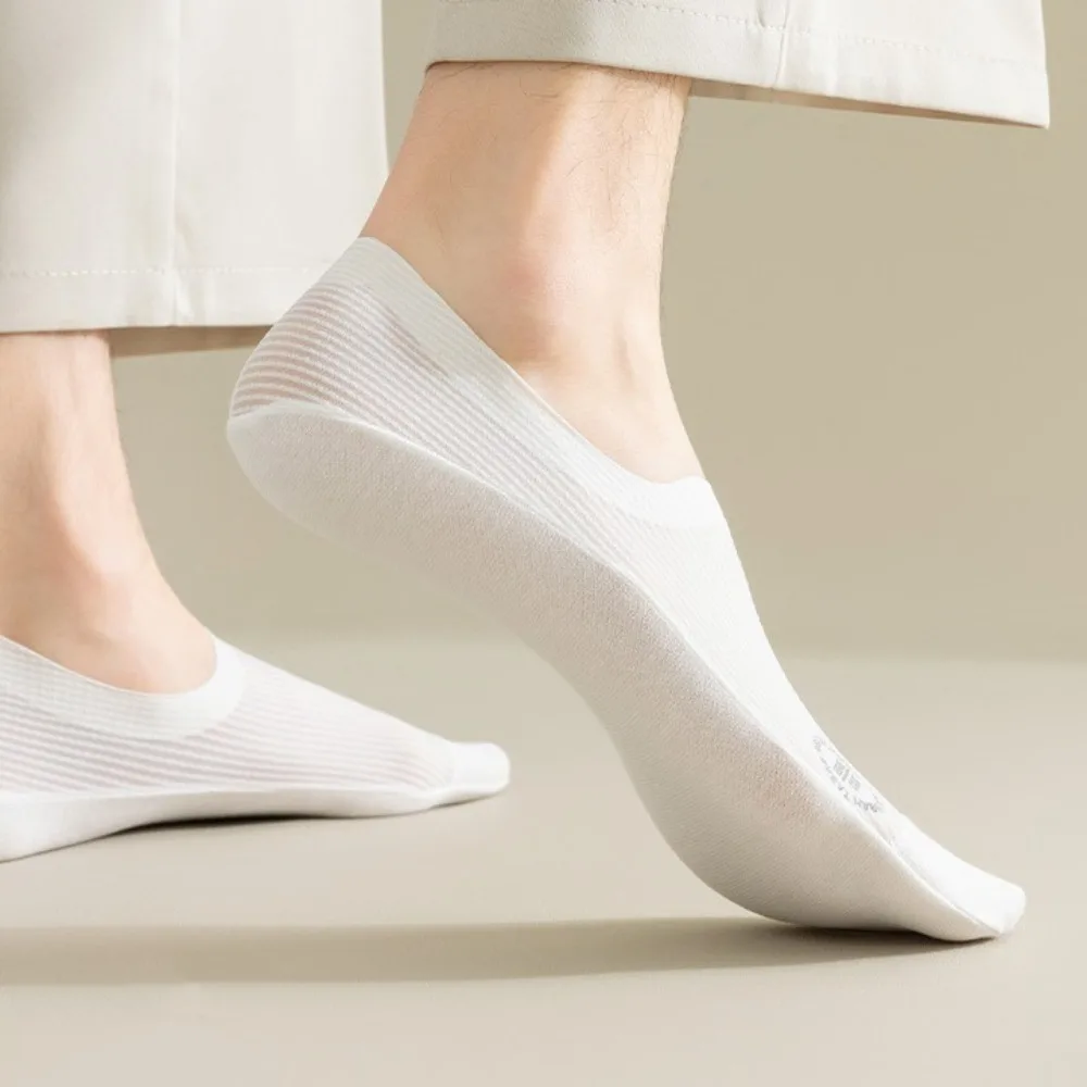 快適なノンスリップメンズソックス綿底ローカット目に見えないボートソックスメッシュ通気性の薄い靴下夏