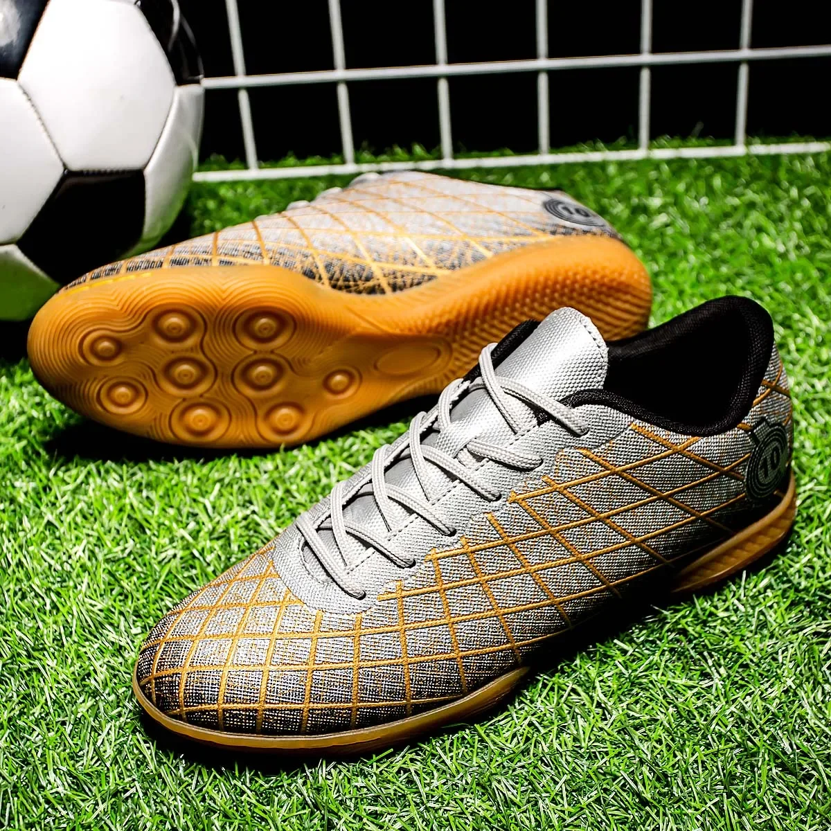 Professional Men\'s Soccer Shoes Society Indoor Training Football Boots Rubber Soled Fast Football Shoes Outdoor Children Sneaker