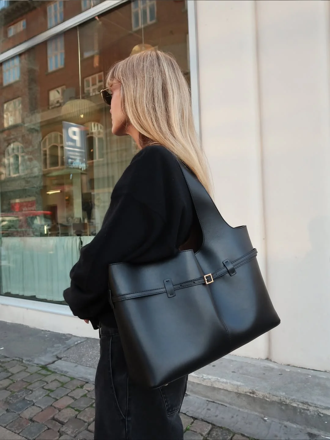 casual-hobo-tote-bag-women's-large-capaci-cuter-bag-2026-new-sle-belt-bule-single-oulder-commuter-leather-bag