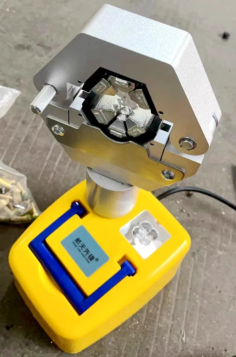 Hydraulic Pipe Pressing Machine Hose Crimping Pipe Crimper With 7 sets Dies