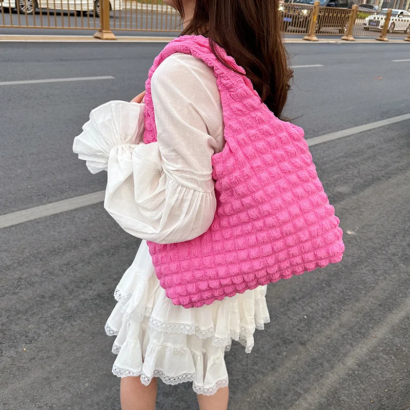 2024 New Cloud Bubble Pleated Feeling Commuter Single Shoulder Vest Bag Simple Handbag Large Capacity Crossbody Bag