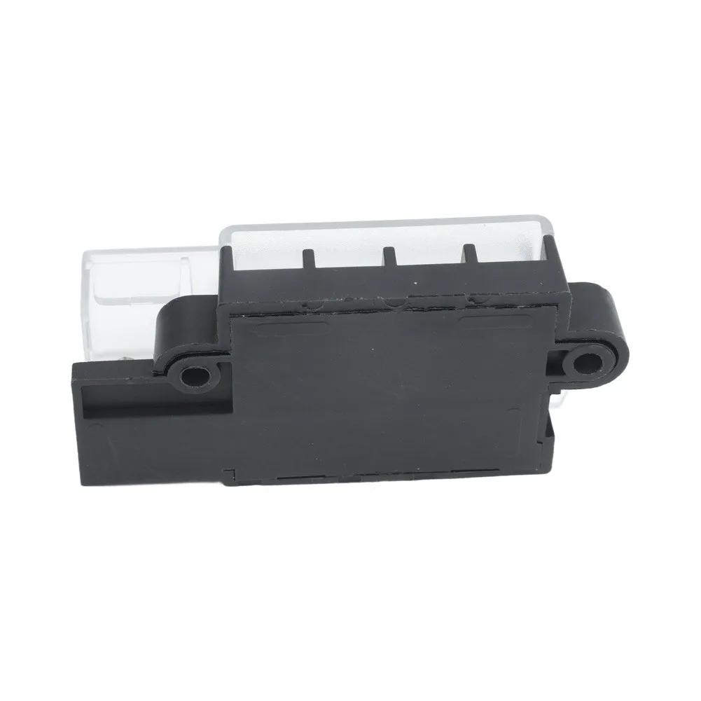 Streamlined 4 Channel Fuse Box Solution for Automotive and Marine Applications Ensures Safety and Reliability of Circuits