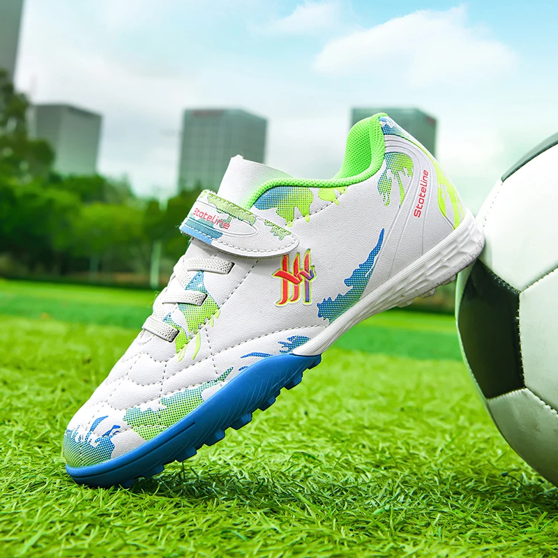 New Turf Soccer Shoes Kids Futsal Sneakers Low-cut Children's Football Shoes Outdoor Non-slip Training Shoes Boys Sports Shoes