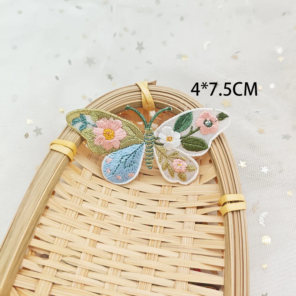 Vintage-Blumen-Schmetterlings-Stickerei zum Aufbügeln, niedliche Wärmeübertragungsapplikation für DIY-Kleidung, Jacken, Dekoration, einfach anzubringen. – Detail 10
