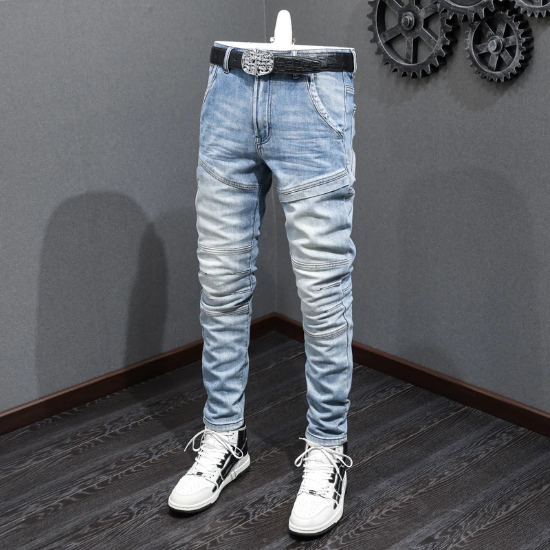 Street Fashion Men Jeans Retro Light Blue Elastic Slim Fit Spliced Biker Jeans Men Zipper Pocket Patched Designer Hip Hop Pants
