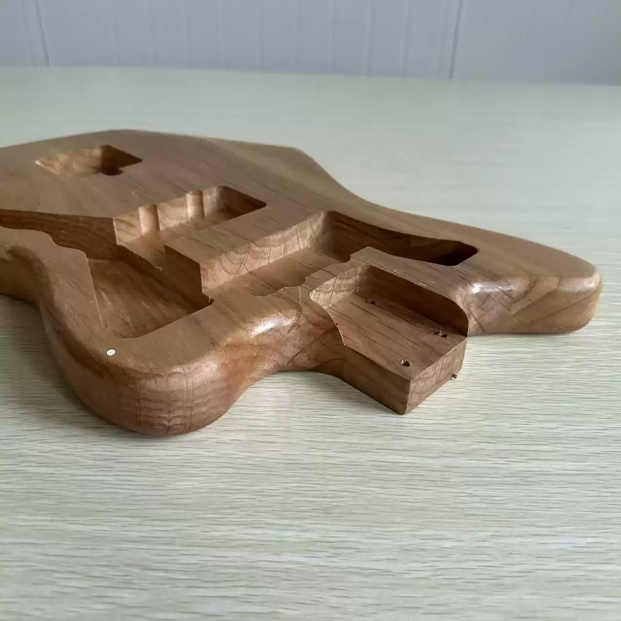 39 Inch Electric Guitar Body, Alder Matte Unfinished Body, DIY Guitar Blank, 648mm Scale Length