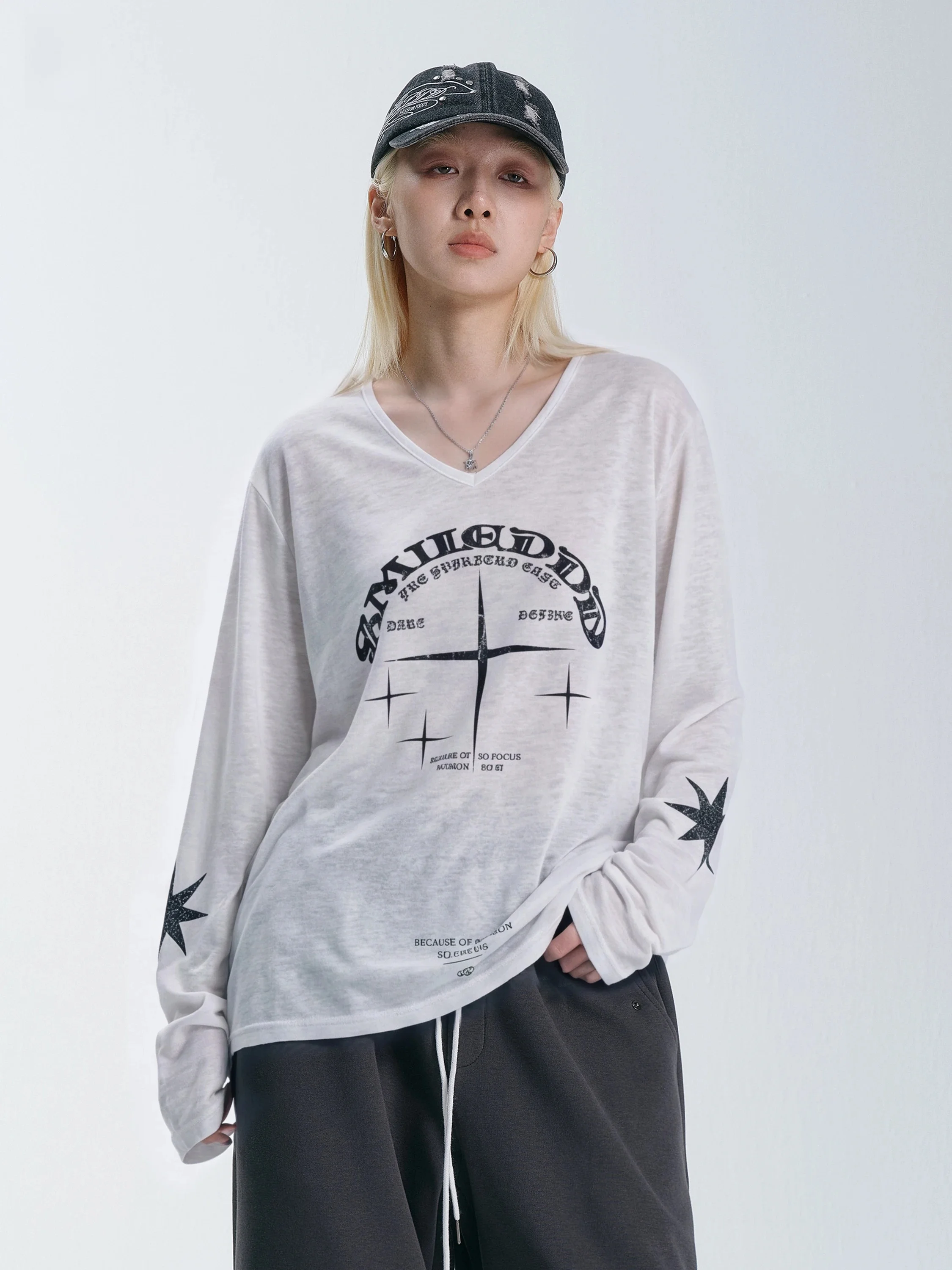 Smiledddd Moon Stone Cross Print Loose Long Sleeve Jazz Style T-Shirt V-Neck Transparent Lazy Girl Hot Girl City Walk Daily Wear