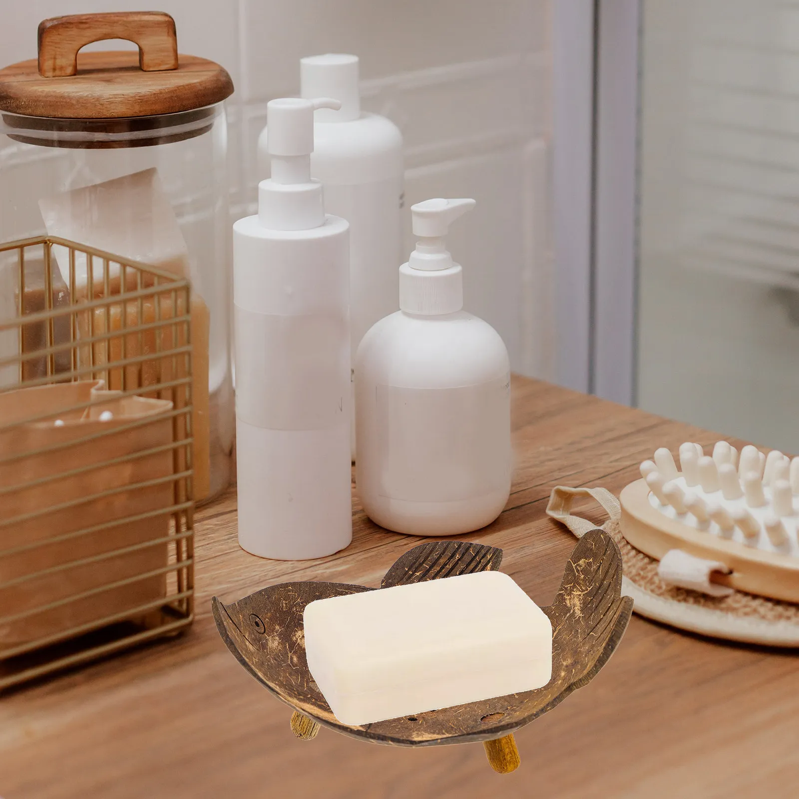 

Coconut Shell Soap Dish Holder Shower Bar Shampoo Holder Soap Container Fish Style Self-Draining Tray for Bathroom Sink