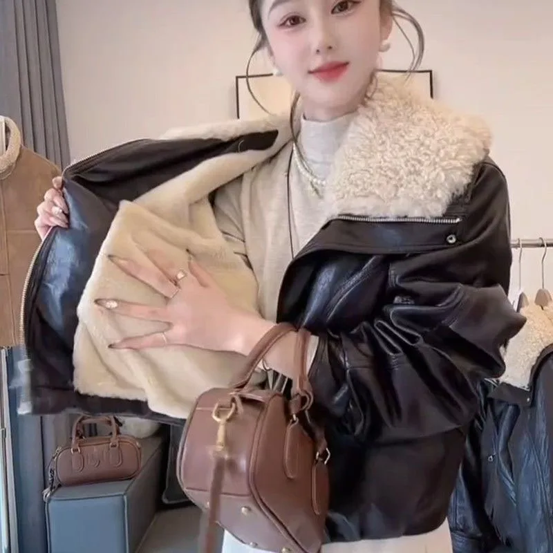 Female Long Sleeves PU Leather Jacket Autumn Women Fashion  Faux Leather Coat Winter Ladies Detachable Fur Collar Cotton Outwear