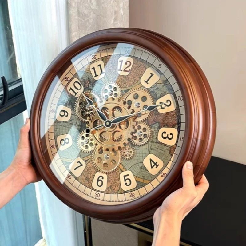 European Retro Wall Clock Solid Wood Hanging Clock Household Silent and Beautiful Clocks Living Room Decoration Accessories