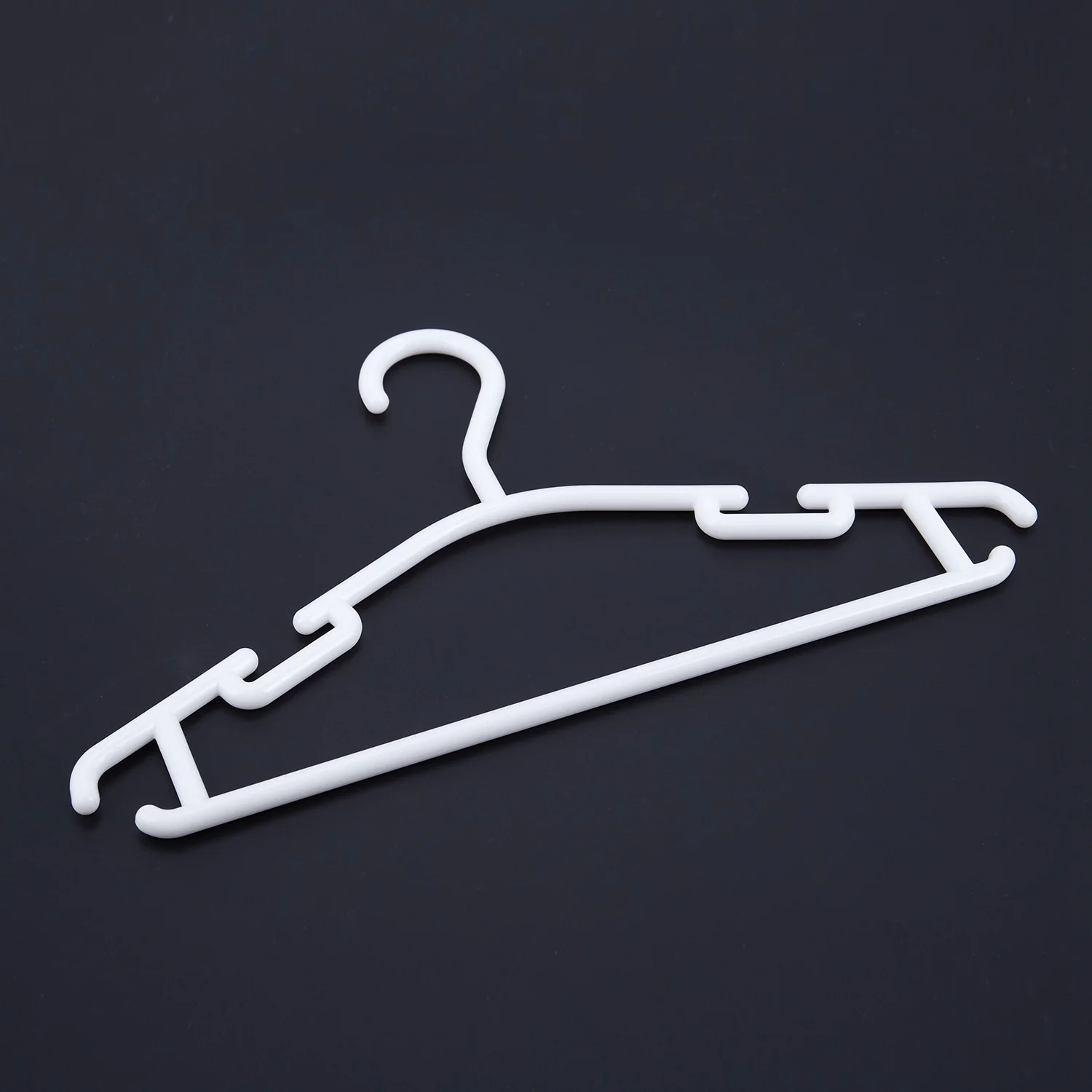 RIRI WHITE – Packung mit 10 Stück Kleiderbügel, rutschfeste Kleiderbügel für Kinderkleidung, PP-Kleiderbügel für Babys oder Kinder, 27 x 15 cm