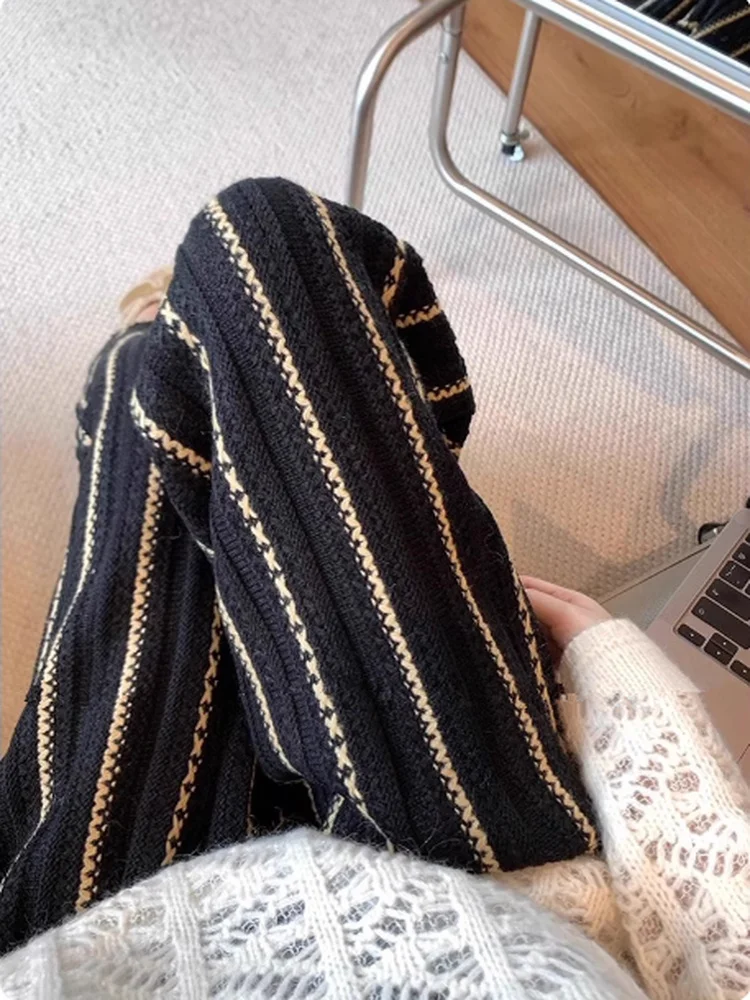 Ele Bla Gold Stripe…
