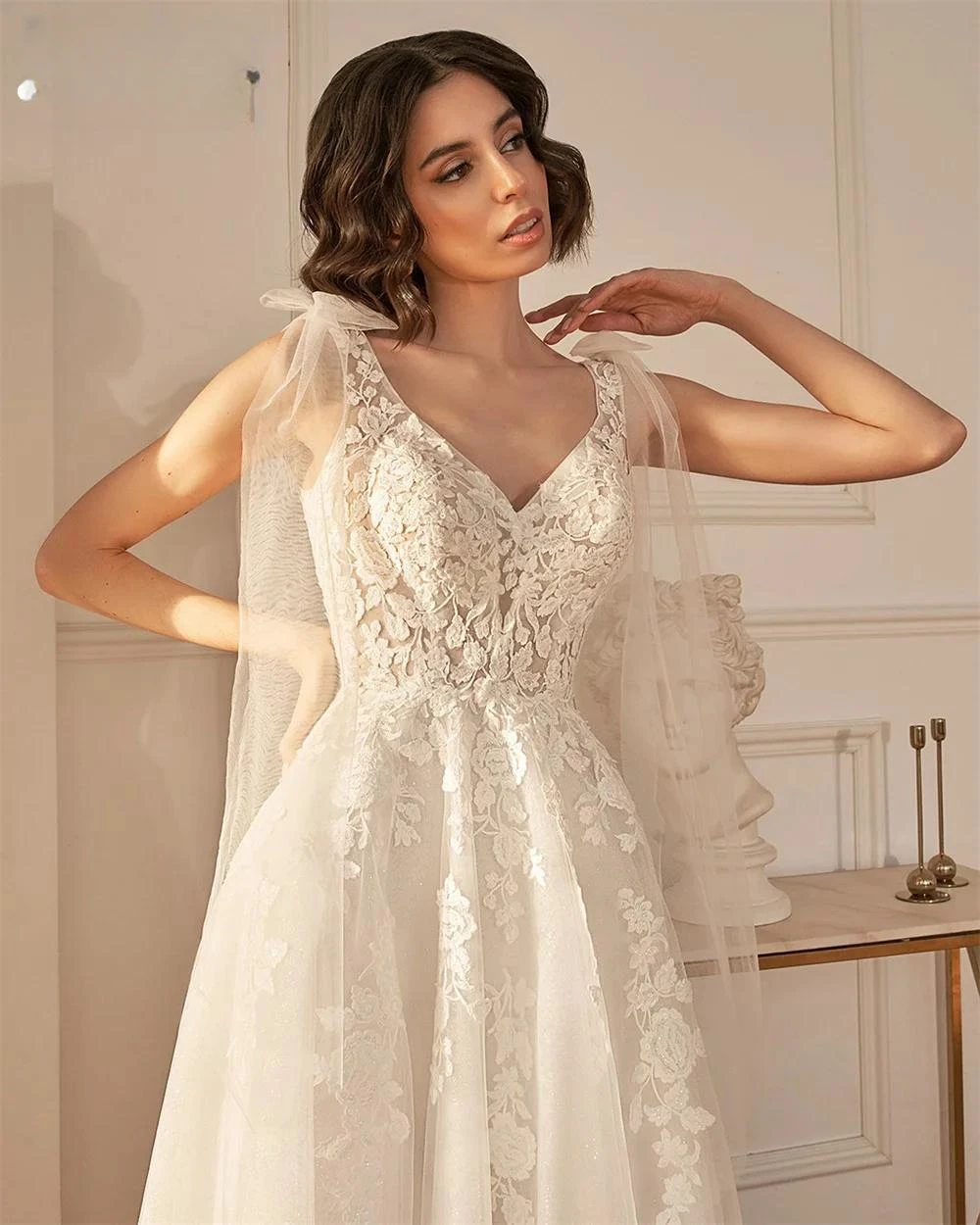 Robe de mariée civile à col en V, appliques en fibre de dentelle, patients dos nu, quel que soit le balayage, personnalisé sur mesure