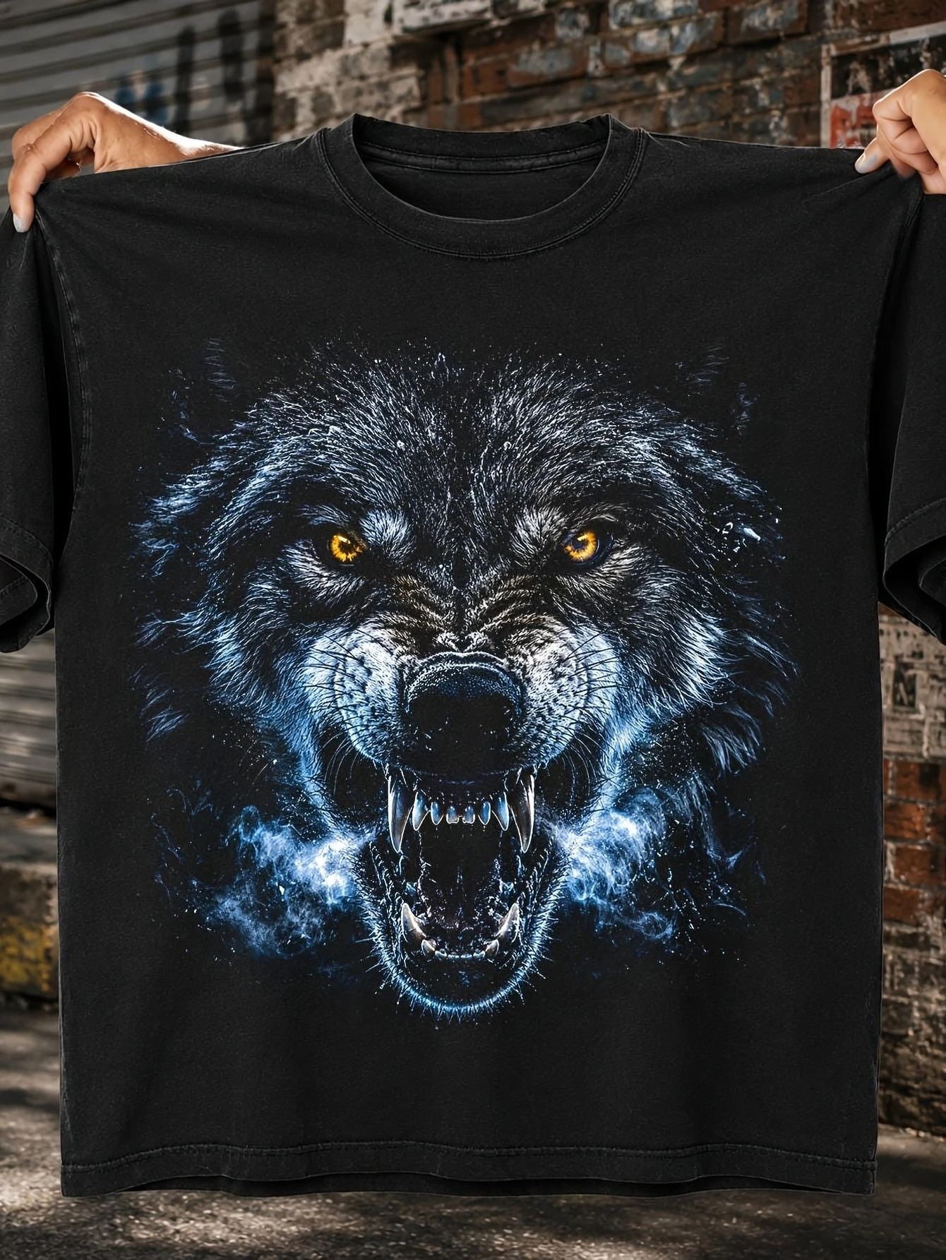 Alpha Wolf Halftone Electric Wolf Dark Predator Wildlife Old School Adventure Animal Lovers Men Crew Neck Short Sleeve T-Shirt