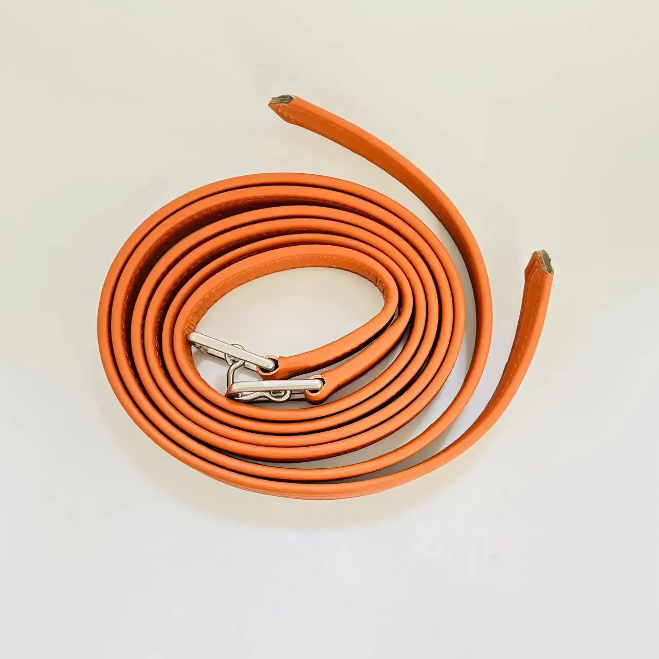 Staffa per sella per cavallo con staffa con accessori per l'equitazione, elementi di fissaggio durevoli in acciaio inossidabile