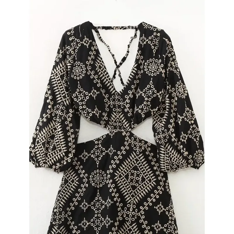 Vestido de verano 2025 con escote en V profundo para mujer, mangas abullonadas con corte en la cintura y bordado Floral bohemio para playa y salón de baile