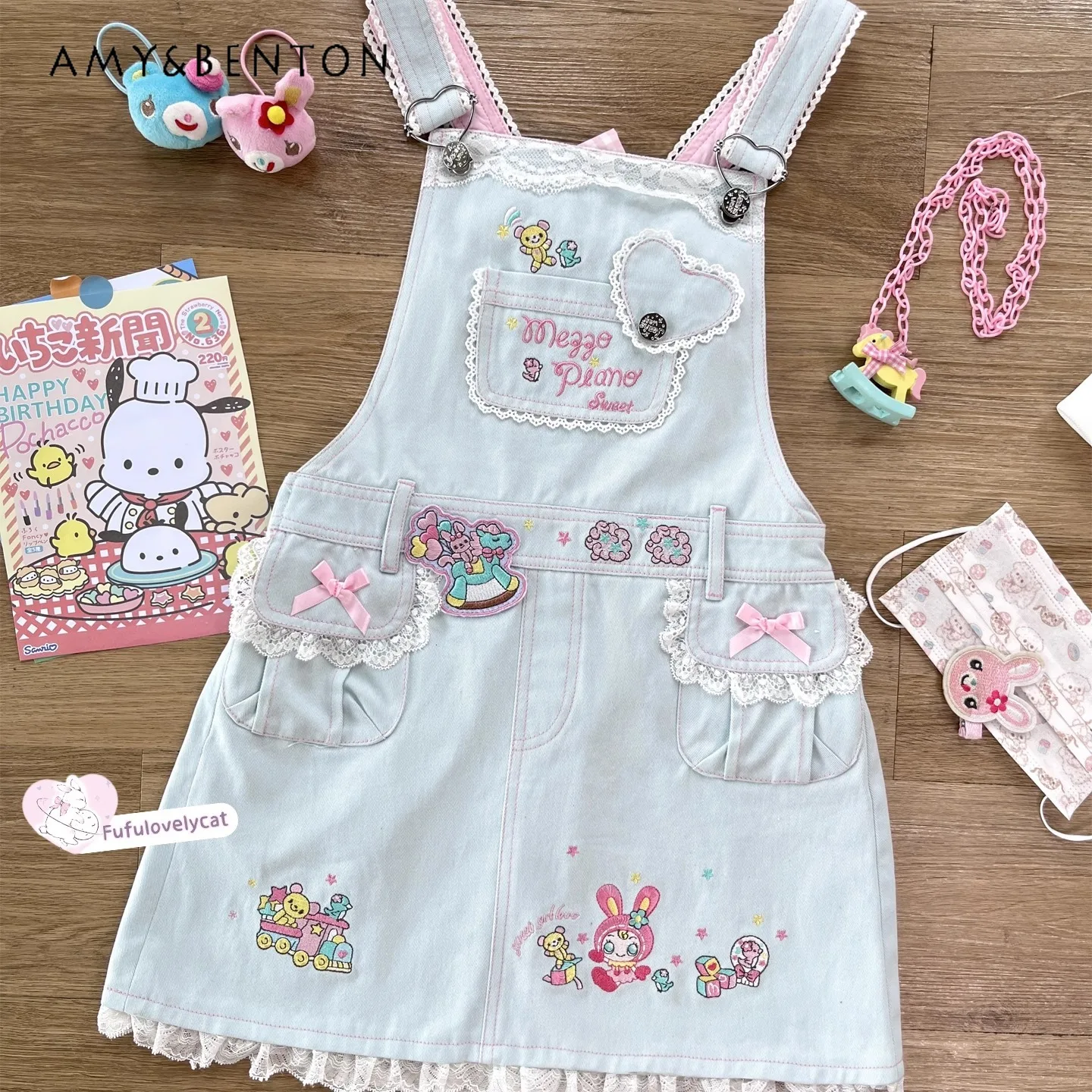 

Japanese Two-dimensional Girl Cartoon Embroidered High-waist Strap Dress Summer Sweet Cute Bow Lace Splicing Denim A-line Dress