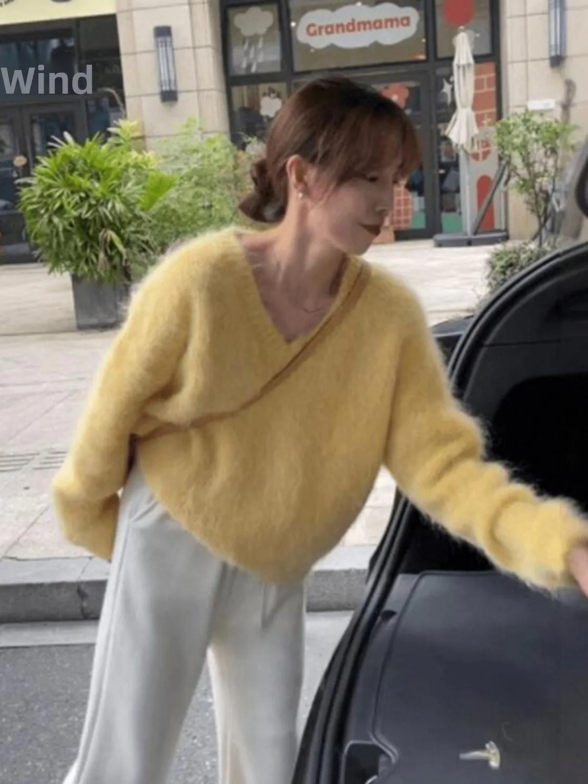 

Yellow V-Neck Sweater Women's Warm Cozy Style Knitted Top Spring New Arrival Comfortable Loose Fit Fashionable Casual Wear