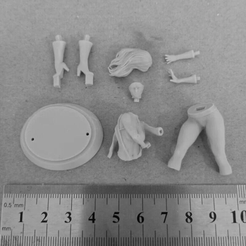 Stylish Girl NSFW Full Resin Figure 1/24 Scale 75mm Model Kit Diy Miniatures GK Unassembled and Unpainted Diorama Toys