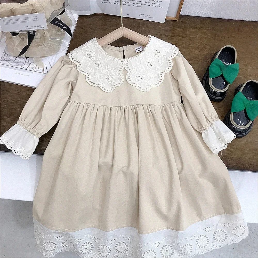 

Girls Long Sleeved Lace Turn Down Collar Simple Retro Long Dress Children Spring Autumn Floral Dress 2024 Simple Loose