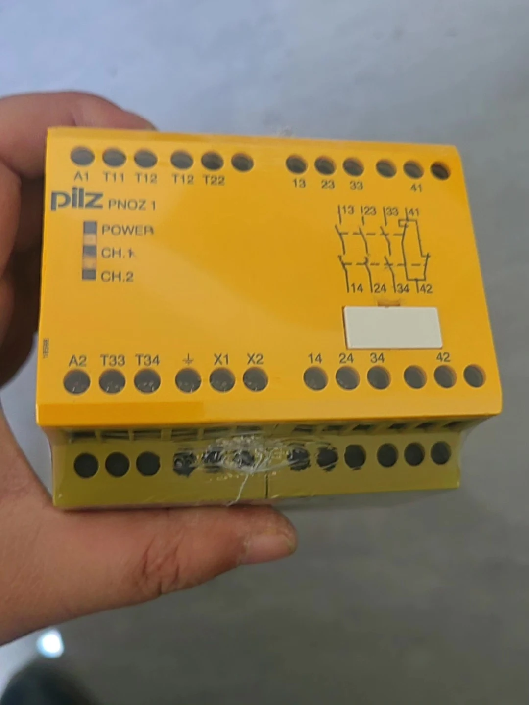 PILZ Pilz Safety Relay PNOZ 1 Model 775600