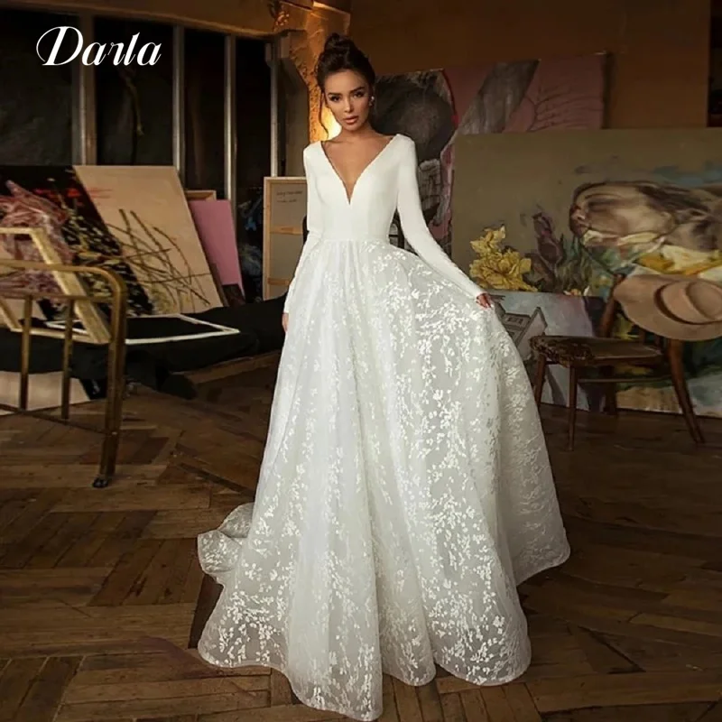 

Morden Women Long Sleeve V Neck Wedding Dresses 2023 Open V Back Lace Applique Dress Sweep Train Custom Case Bride Robe Vintage